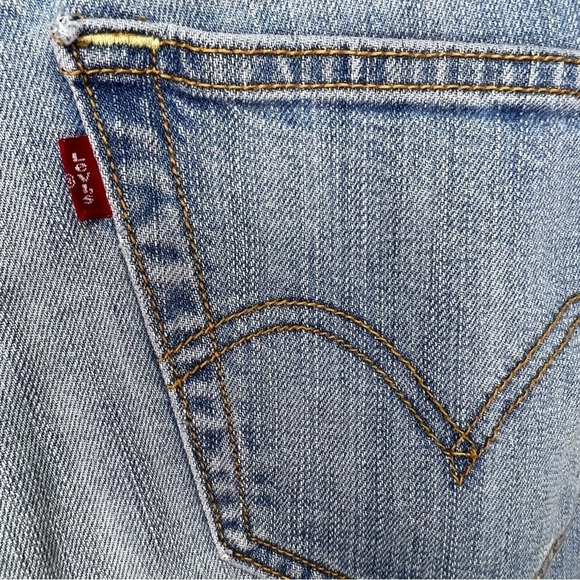LEVI’S Cut off Denim Jean Shorts - Picture 7 of 9